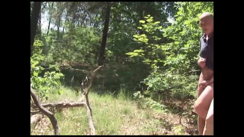 Muschi movie official: Текущую мокрую киску жестко трахнули в миссионерской позе