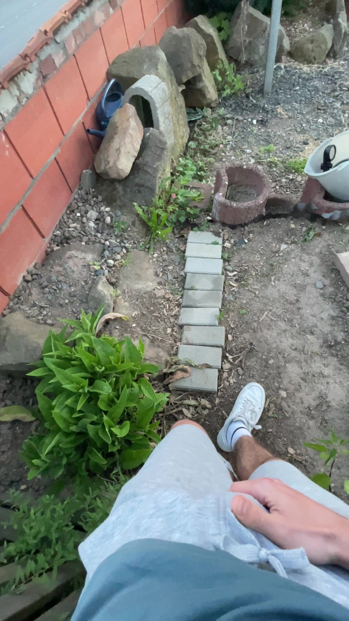 boyzxy212_2: Riscant! Mă Joc Pe Stradă Cu Penisul Meu