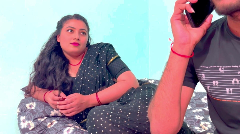 Hotty_ragini: Indian Stepmom Shared Single Bed and Made Stepson Happy,full Hindi...