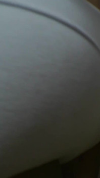 Lesbische weiße leggins fetisch und pisse in die Leggins
