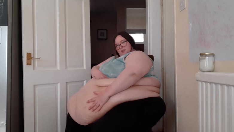SSBBWLadyBrads: Come oil with me