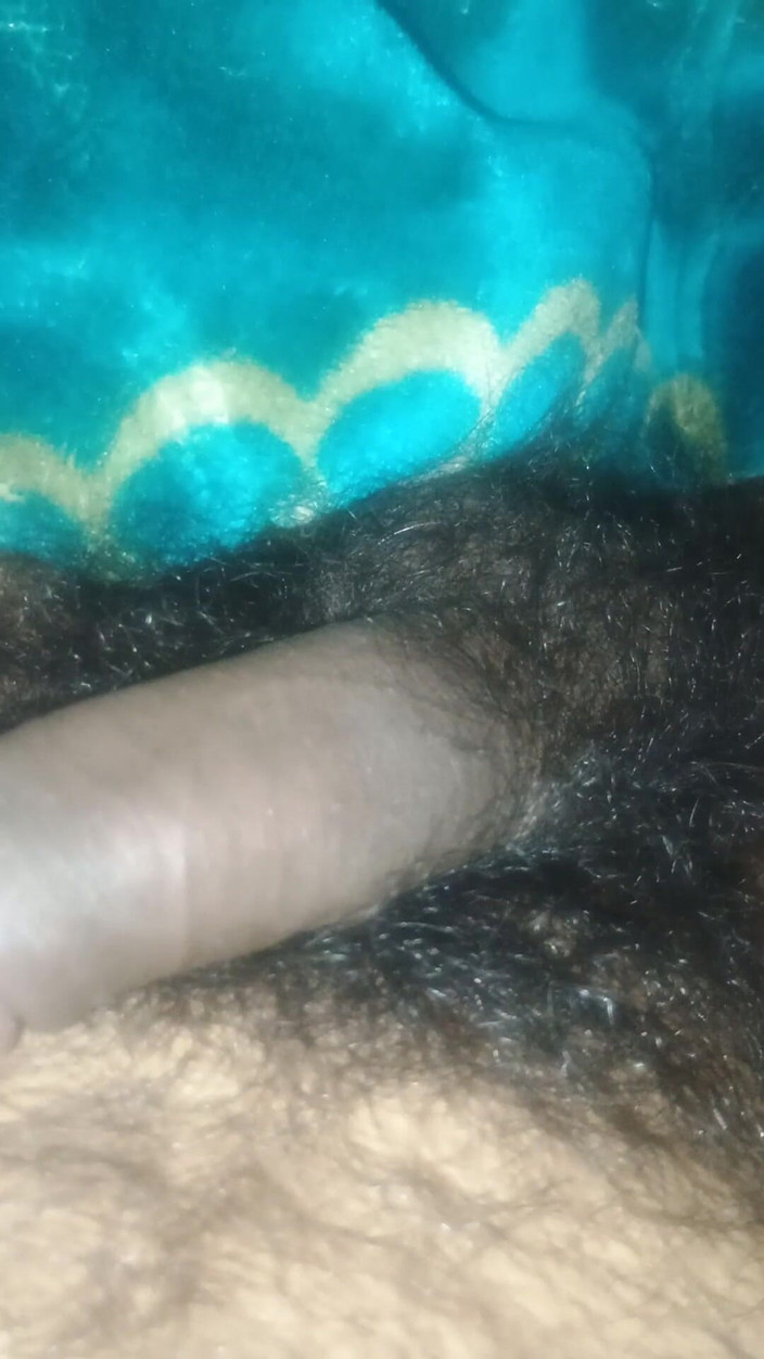 Hot_bobby: Một cậu bé cu to sục cu