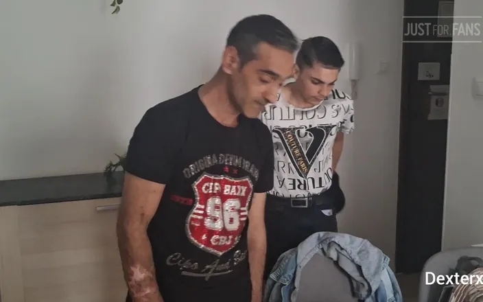 Dexterxxlfun: Not Father Son. 2 Sexy Men with Diferent Age Get Sucked...