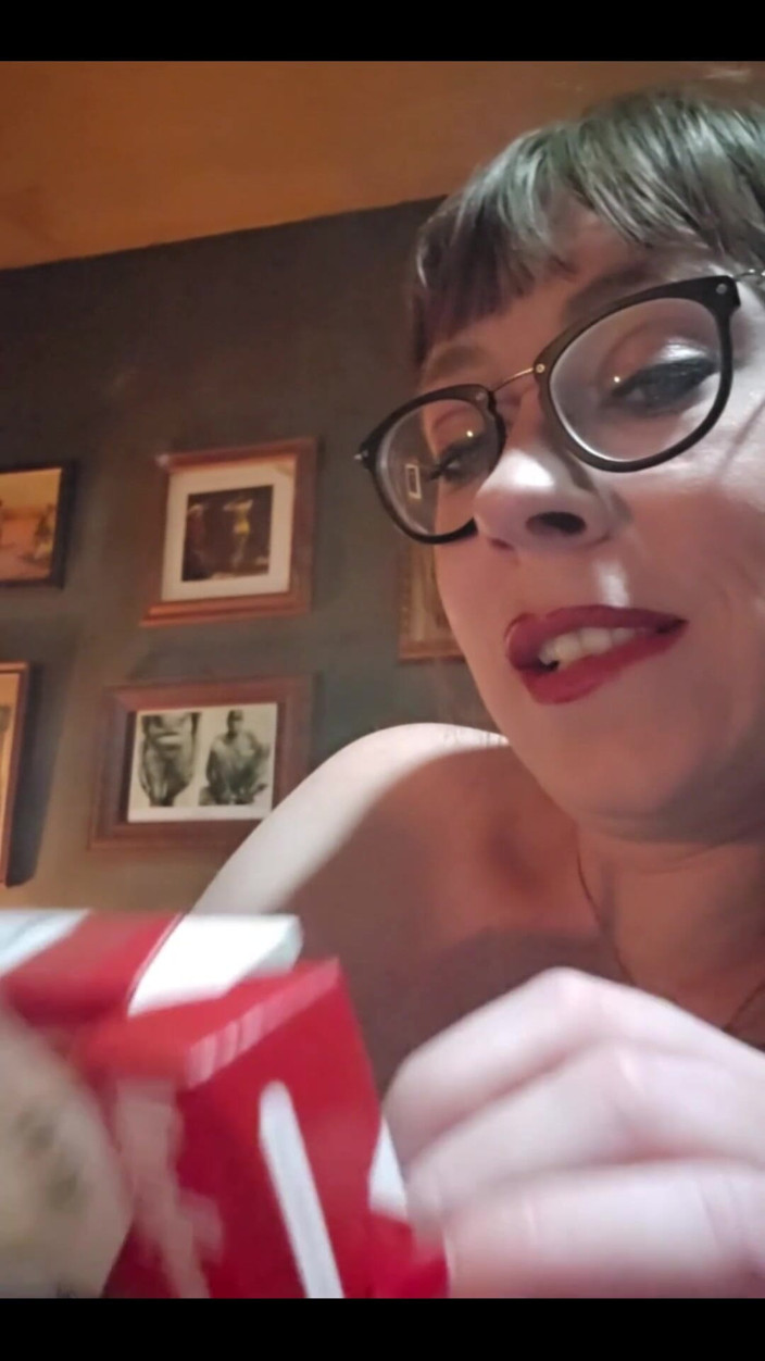 MistressThrope: Just Having a Smoke in My Bedroom