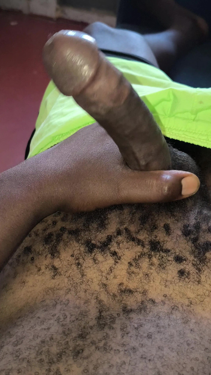 Kenyandick: Solo Male honí jeho černého ptáka a výstřiky