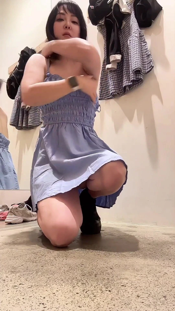 Miss Taiwan: Misstaiwan Shopping Mall Nude Changing Room