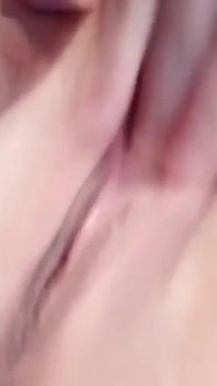 Hot Horny Mommy Masturbating While She Has Free Time