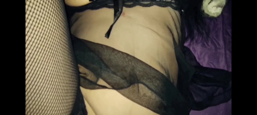 Hotlia: POV sex s manželkou v punčochách