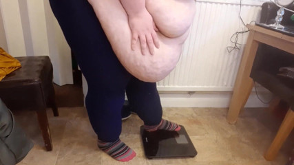 SSBBWLadyBrads: 初めての計量ビデオの増減