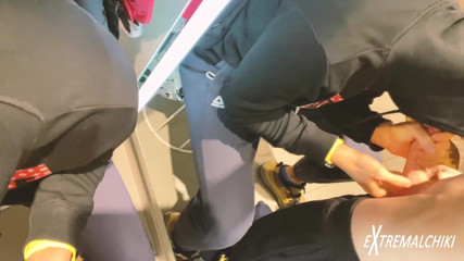 Extremalchiki: Vestuario twink mamada