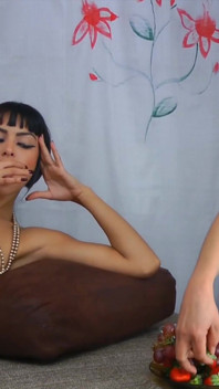 Pee Swallow Cleoptatra - Model Papan Atas Asli
