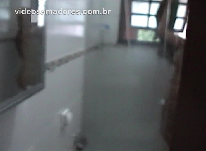 Amateurs videos: Blonde with beautiful natural curves taking a shower