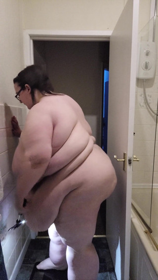 SSBBWLadyBrads: Ağustos sonunda çıplak tartım