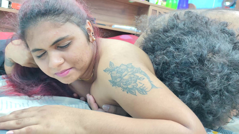 Vaishnavysharunraj: Pennis menggesel pantat awek dengan percintaan pantat