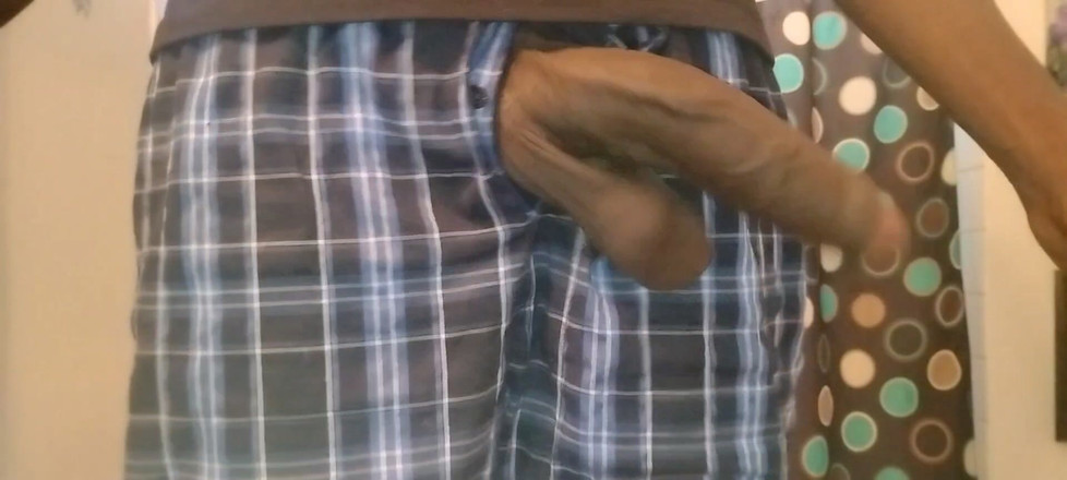 Throwing this big black dick: Cms Swinging His Bbd
