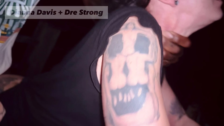 Dianna Davis: O noapte sălbatică la plajă