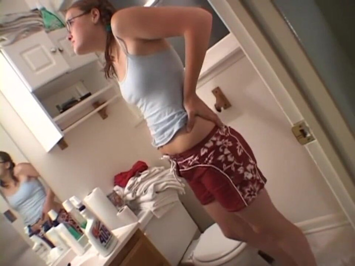 XTime Vod: Lesbians sex in household     ( Full original movie.)