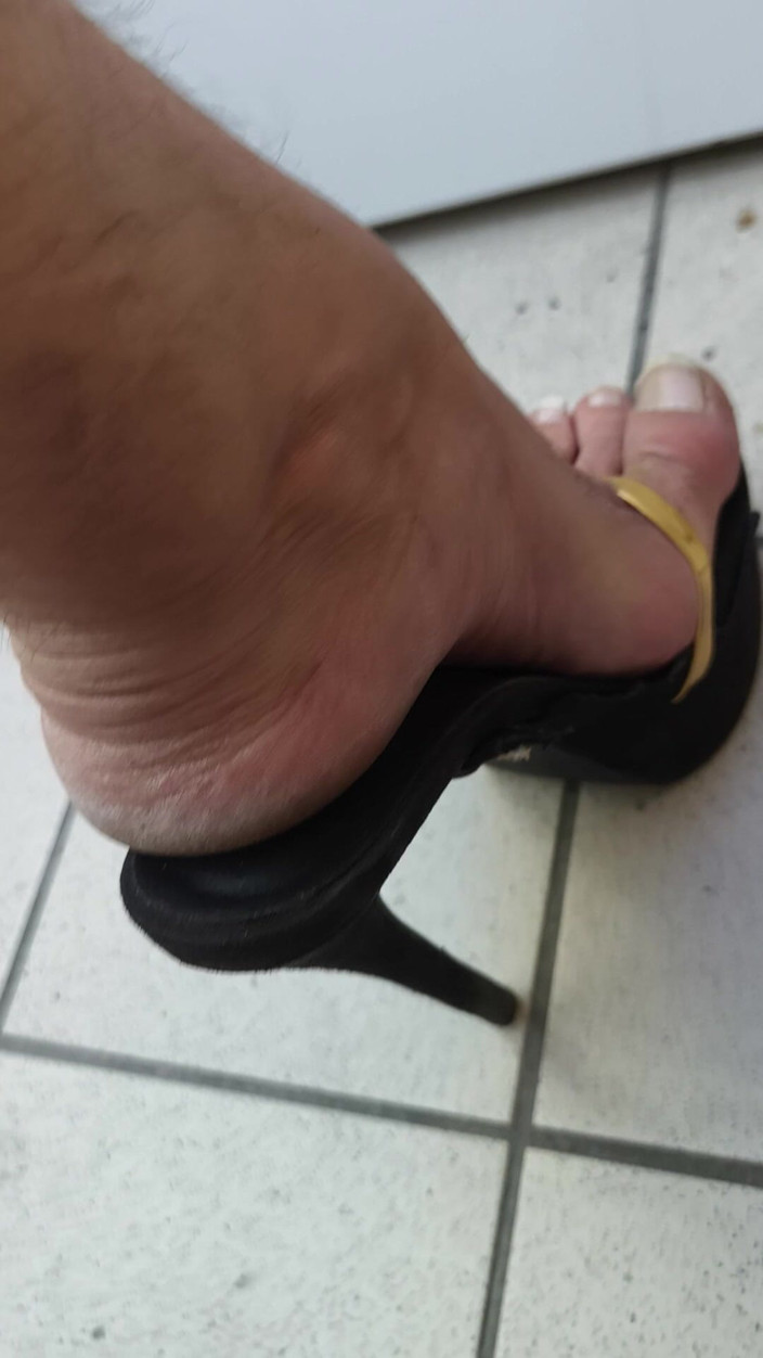 Mutsakin: Vysoké podpatky