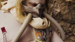 Rondborstige roodharige Sophia Locke hunkert naar een creampie - furiosa porno cosplay-parodie