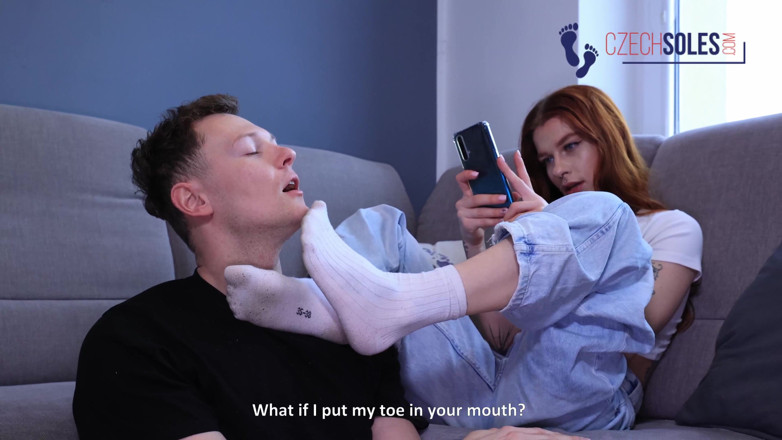 Czech Soles - foot fetish content: Primul fetiș cu picioarele al cuplului face o slujbă