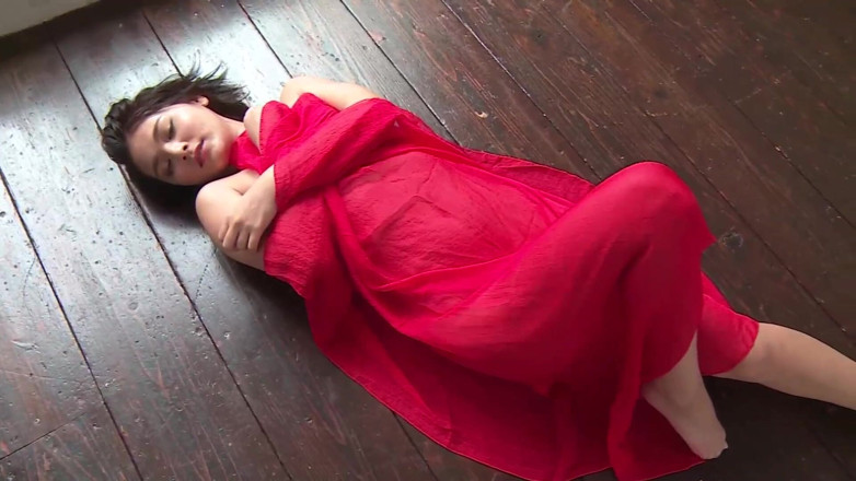 Strix: Tsubasa Akimoto - รูปถ่ายลับ