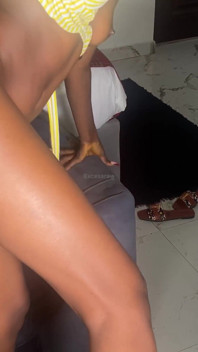 Tepat ketika aku berpikir aku bisa bersantai... Dia membawa kekacauan yang aku cintai diam-diam.