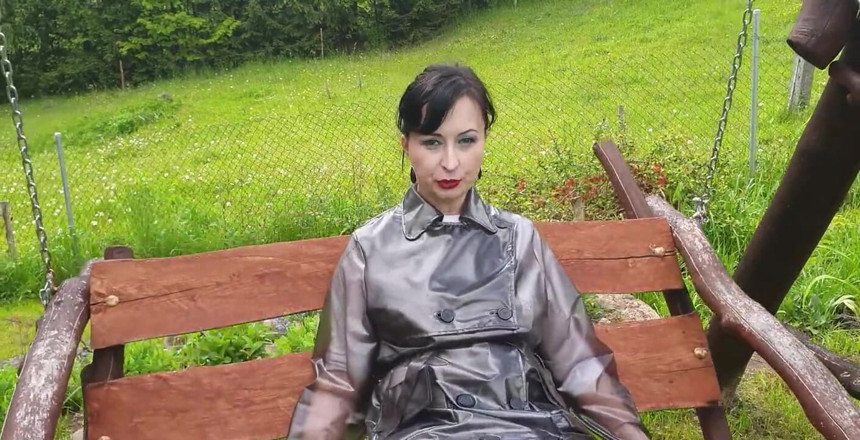 Wanilianna: เย็ดตูดใส่ถุงน่องบนชิงช้า