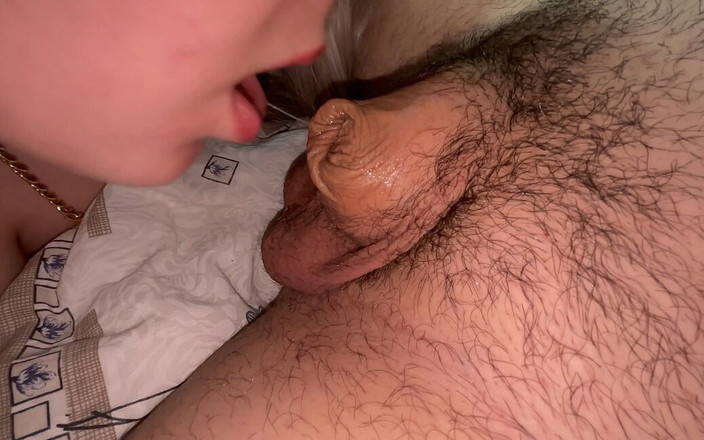 Nviz: ああ、この小さい子はたった2cmで、ちょっと気味が悪いけど、彼を見るのが本当に大好きです