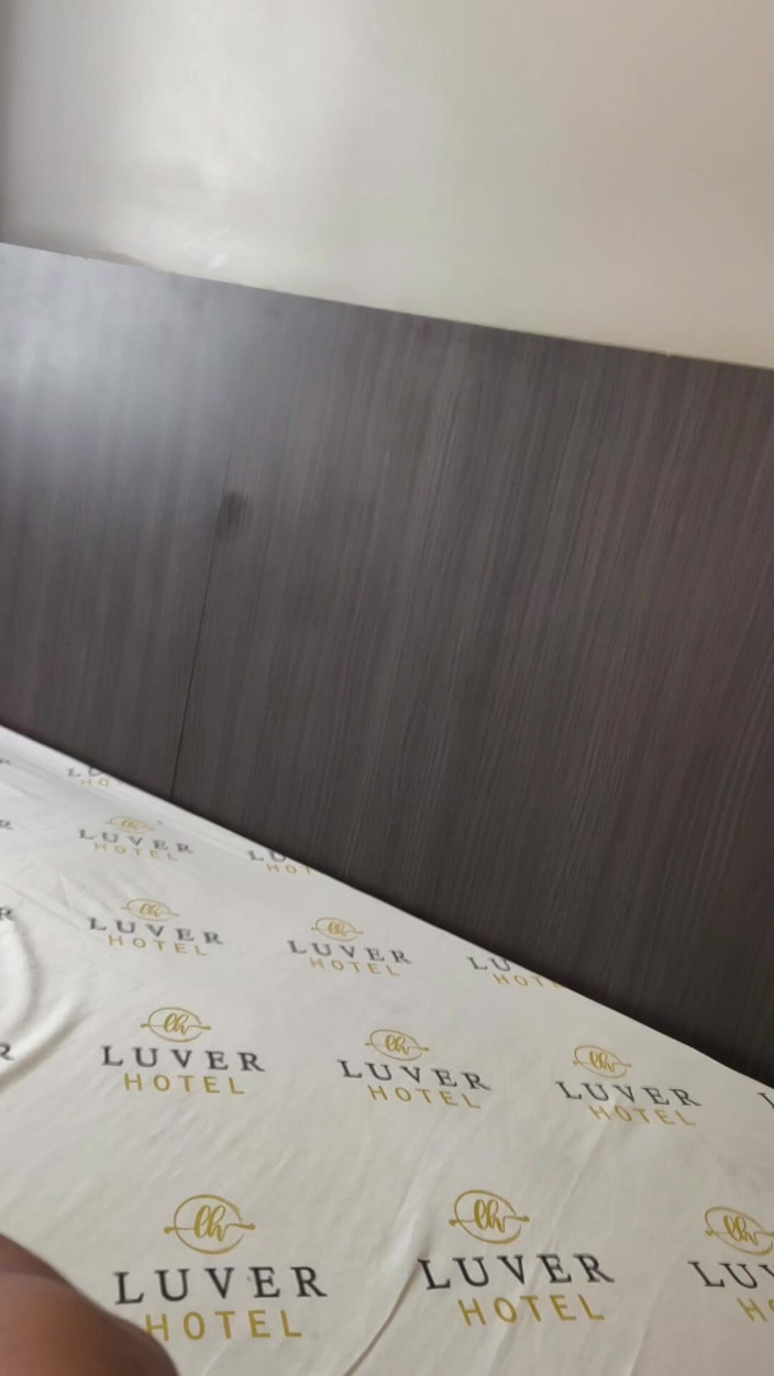 Anton Brazil: Motelde Lanet