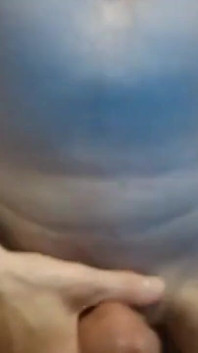 Soția amatoare călărește pula și imploră facial