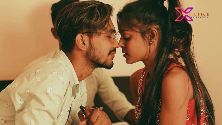 Indian Erotica: O mais quente sexo a três indiano com linda garota