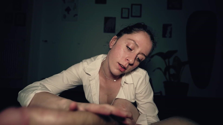Tate: Zničený orgasmus živí divokou neúprosnou extázi
