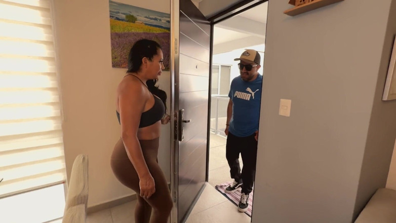 Calientehubxxx: My Friends Stepmother in Mexico