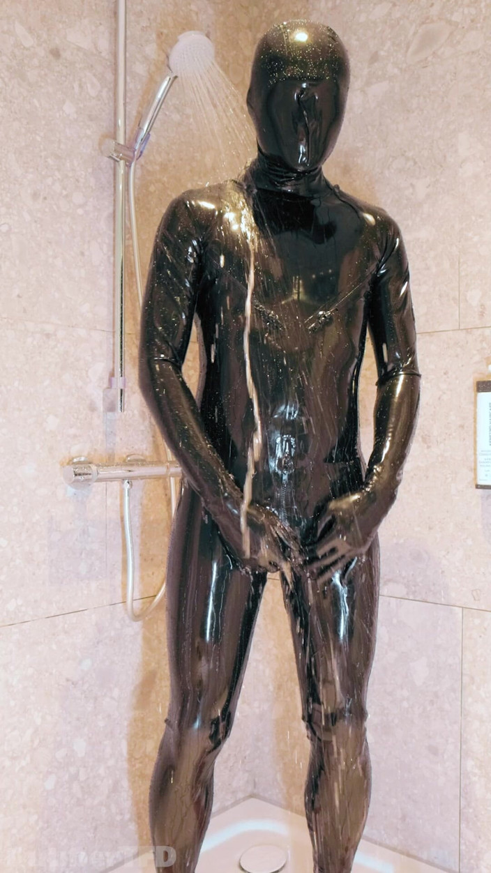 RubberTFD: Pancuran mandi getah Siri 4 [Versi potret]