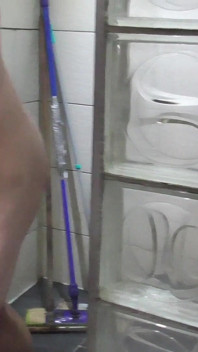 Minha Irmã E Eu No Banheiro