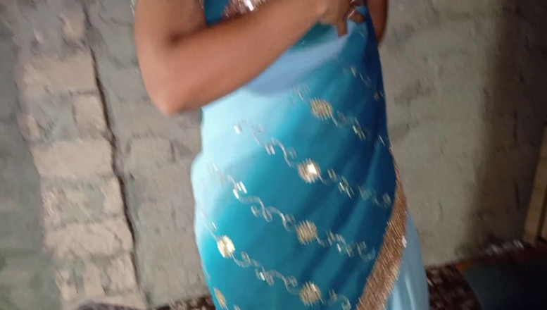 Amrita for you: Saree Wali Bhabhi Ko Raat Me Pela。