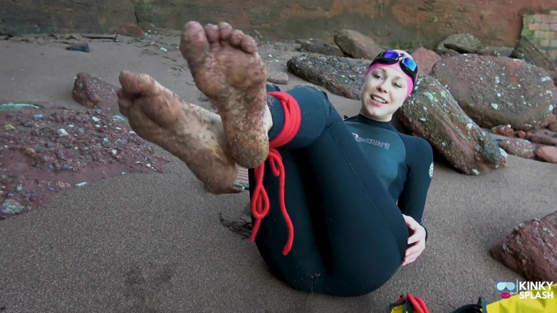 UKCuteGirl Lucy Lauren: Wetsuit, Waves and Kink: a Swimmer’s Unexpected Bondage Adventure