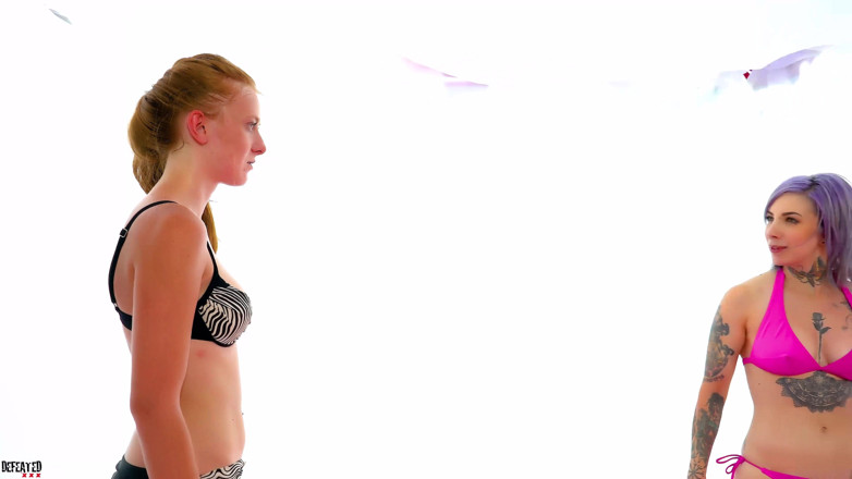 Defeated Sex Fight: Elizabeth Linda - awek bertatu panas vs si rambut merah seksi...