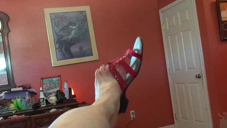 BBW nurse Vicki adventures with friends: L'infermiera Vicki con le unghie dei piedi rosse feticismo del...