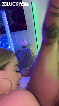 Mr Lucky VIP: 布莱克花和凯莉佩奇的双重麻烦