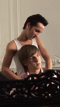 Exclusive video Bareback: Intense fuck between three hot sexy guys eager for cock