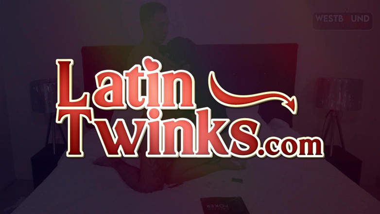 Latin Twinks: 펠리페는 블랙 칩 포커 손실을 큰 승리로 바꿔 놓았습니다.