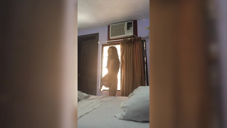 Leyne Rodriguez: In den mund abspritzen nach dem sex. Doggystyle in Panama