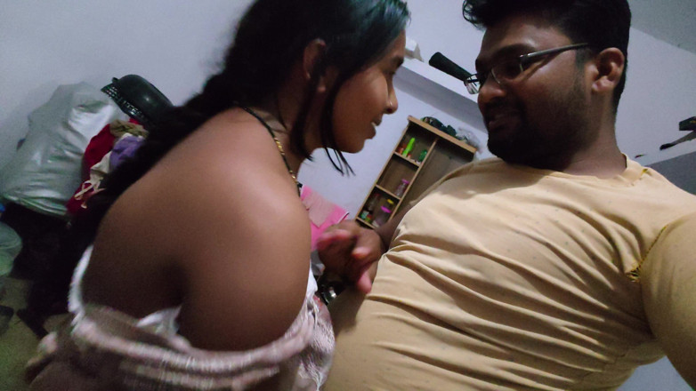 Premi pooja: Desi Hot Old Couple Night Sex - Hot Aunty Desi Look...
