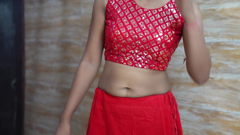 Neha Gupta: Desi Dziewczyna Solo
