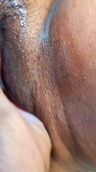 เธอขอทุกนิ้วและมือทั้งมือในช่องคลอด - กํามือจริง