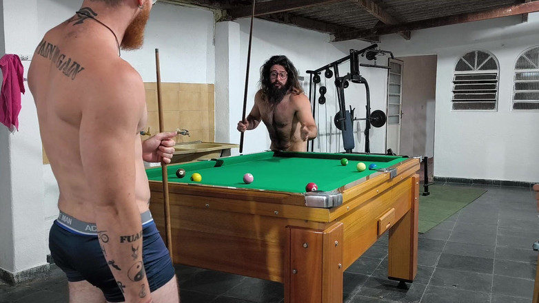 carmonaoficial: 友達と遊ぶこと、裸になること