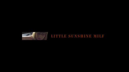 Little Sunshine MILF: Figa spalancando sulla sedia