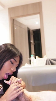 Uncut Teaser