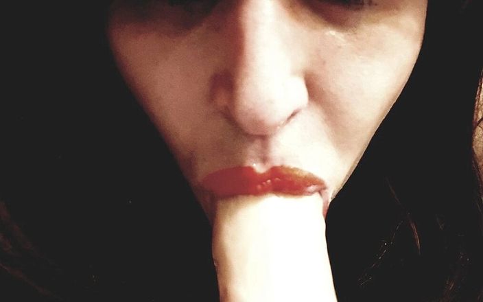 Aleksa Studio: Alexandra suce une énorme bite